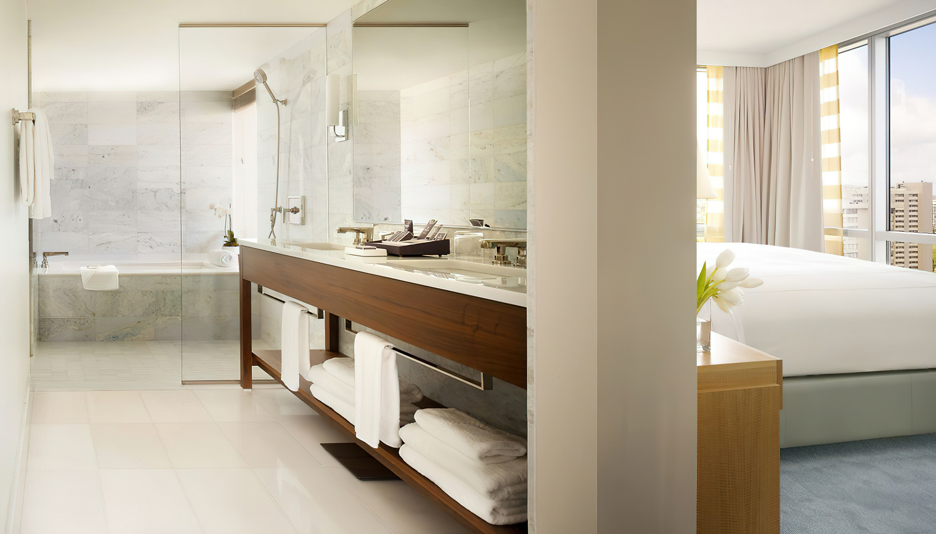 The Ritz-Carlton Residences, Waikiki Beach Hotel – Waikiki, HI, USA – Grand Ocean View 3 Bedroom Suite Bathroom