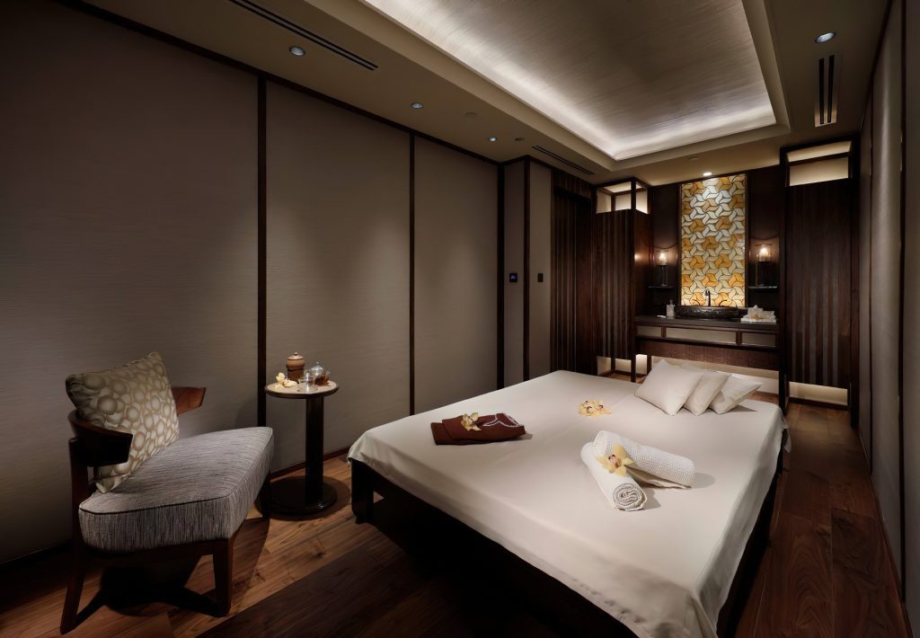 The Ritz-Carlton, Millenia Singapore Hotel - Singapore - Spa Treatment Room