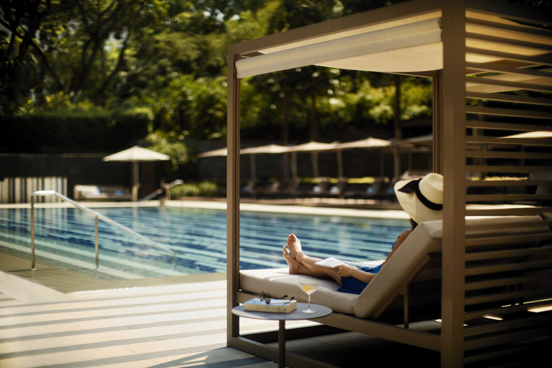 The Ritz-Carlton, Millenia Singapore Hotel – Singapore – Swimming Pool Cabana