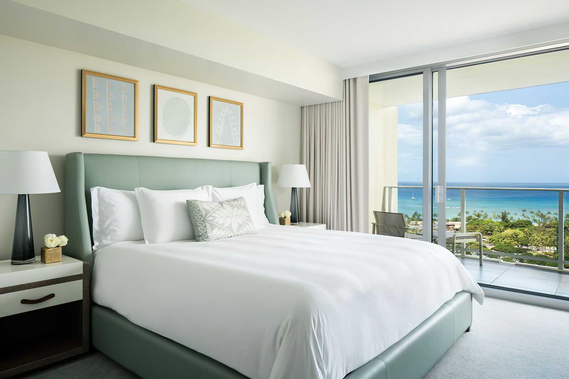 The Ritz-Carlton Residences, Waikiki Beach Hotel – Waikiki, HI, USA – Grand Ocean View Suite Bedroom