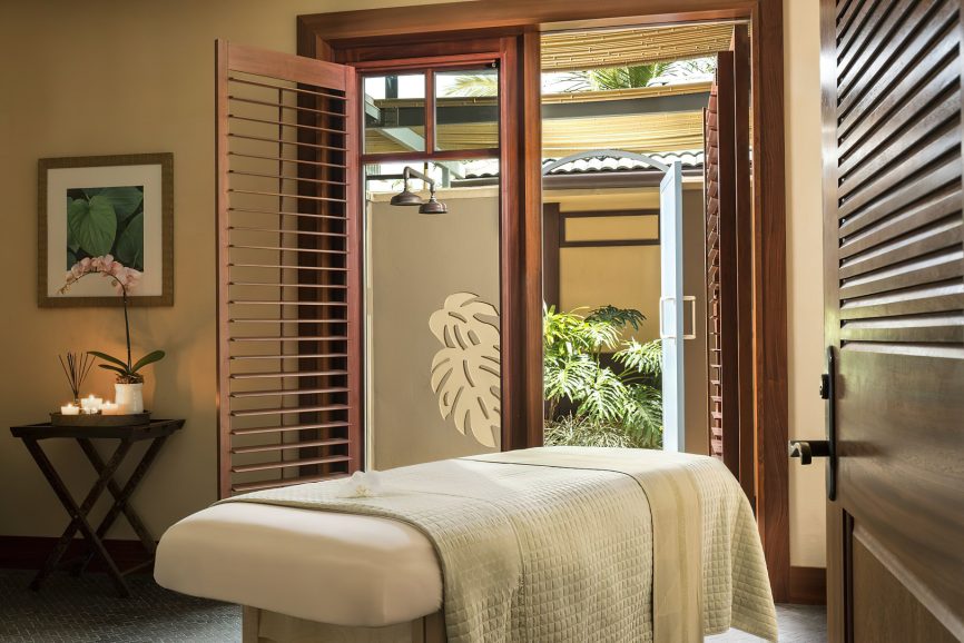 The Ritz-Carlton Maui, Kapalua Resort - Kapalua, HI, USA - Spa Treatment Table
