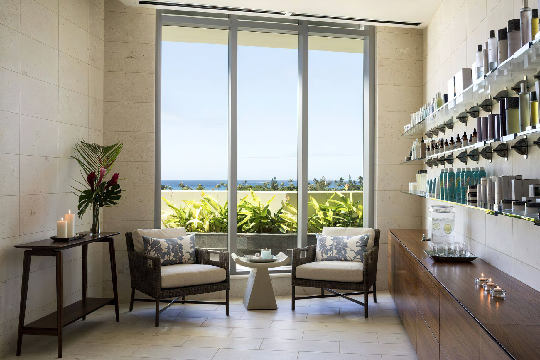 The Ritz-Carlton Residences, Waikiki Beach Hotel – Waikiki, HI, USA – Seating Area