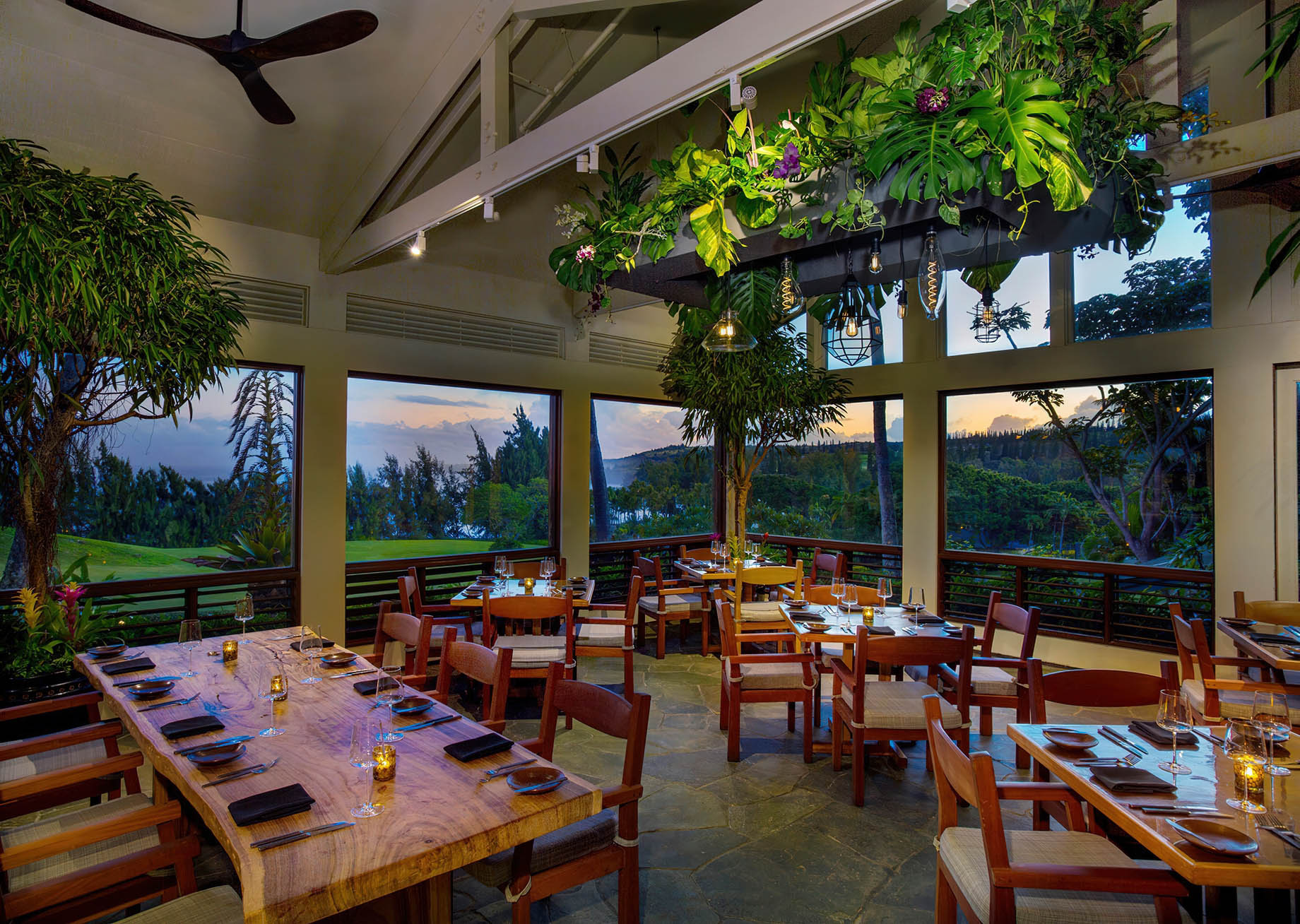 The Ritz-Carlton Maui, Kapalua Resort – Kapalua, HI, USA – The Banyan Tree Restaurant View