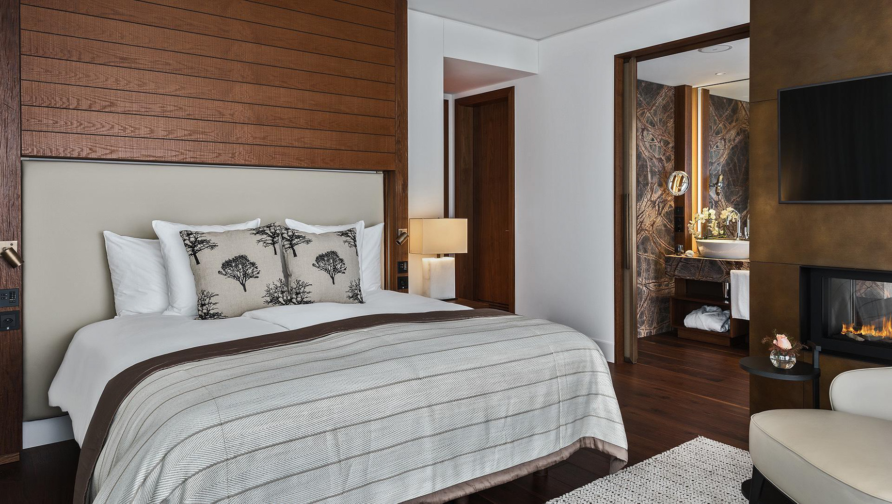 Burgenstock Hotel & Alpine Spa - Obburgen, Switzerland - Family Suite Bedroom