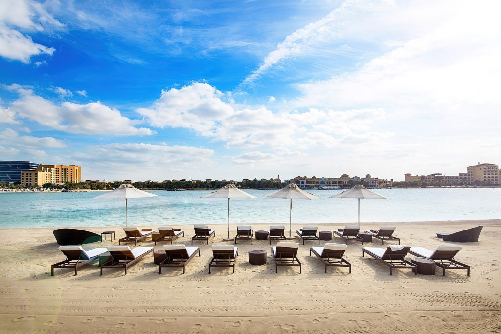 The Ritz-Carlton Abu Dhabi, Grand Canal Hotel - Abu Dhabi, UAE - Private Beach
