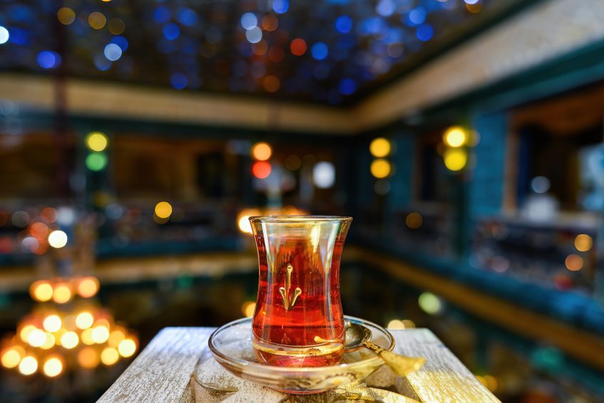 Sharq Village & Spa, A Ritz-Carlton Hotel - Doha, Qatar - At Parisa Souq Waqif Restaurant Cocktail
