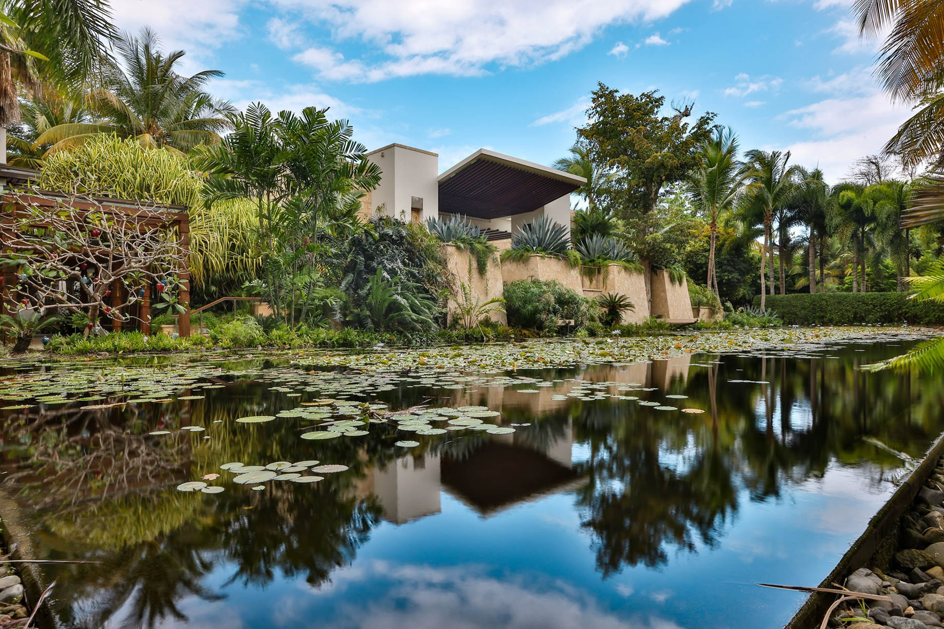 The Ritz-Carlton, Dorado Beach Reserve Resort – Puerto Rico – Welcome Pavilion Relaxation Pond