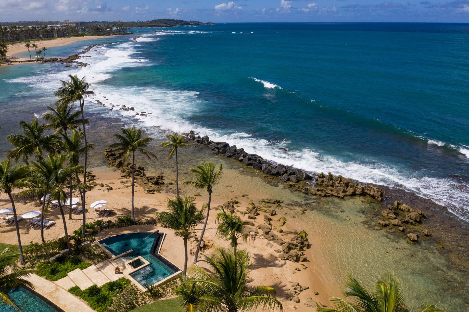 The Ritz-Carlton, Dorado Beach Reserve Resort – Puerto Rico – Positivo Pool Beach View Aerial