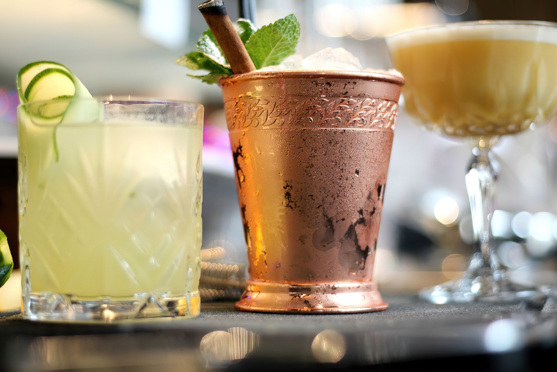 The Ritz-Carlton, Dubai International Financial Centre Hotel - UAE - Flair 5 Bar Cocktail