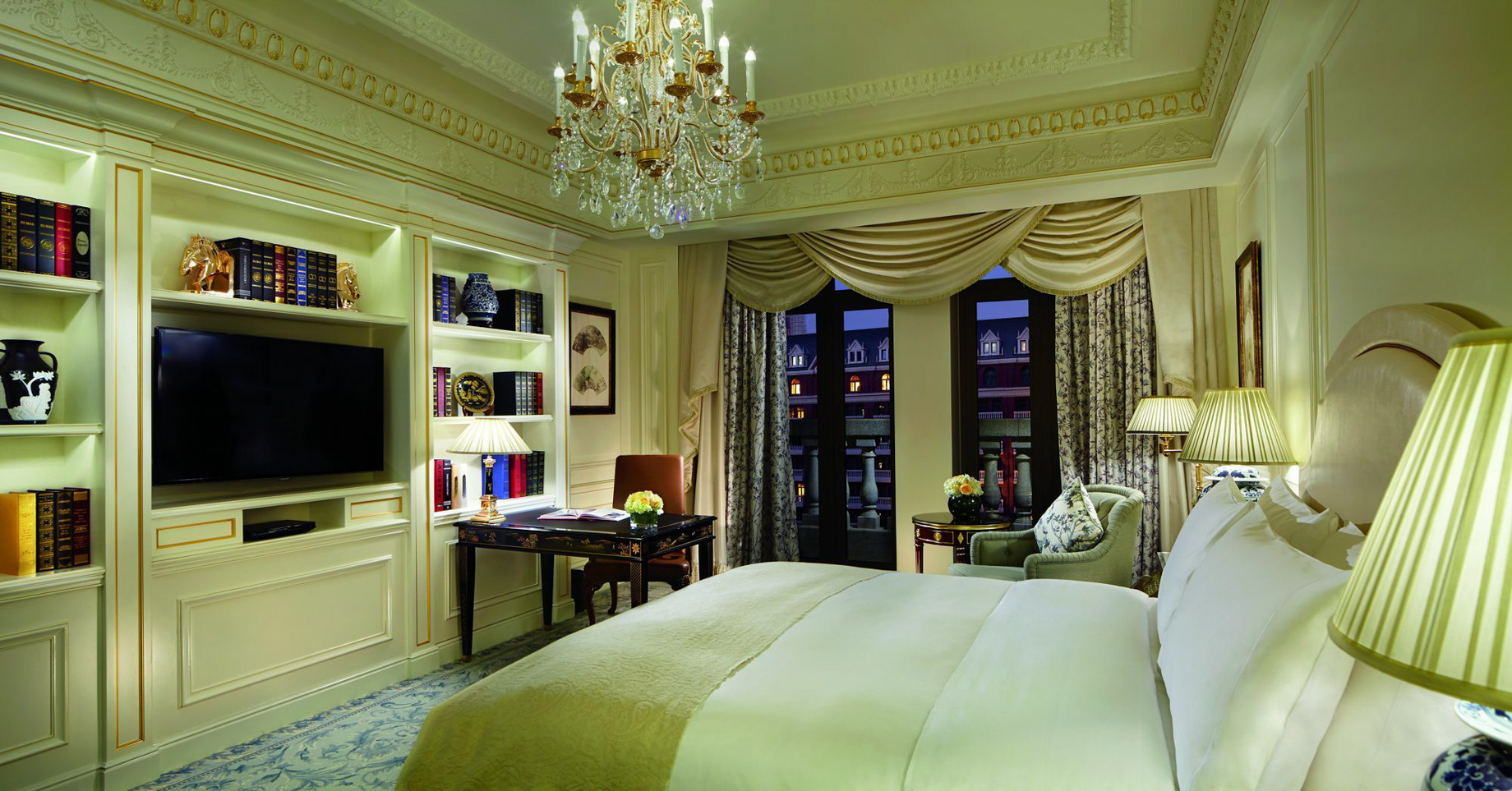 The Ritz-Carlton, Tianjin Hotel – Tianjin, China – Guest Suite Bedroom