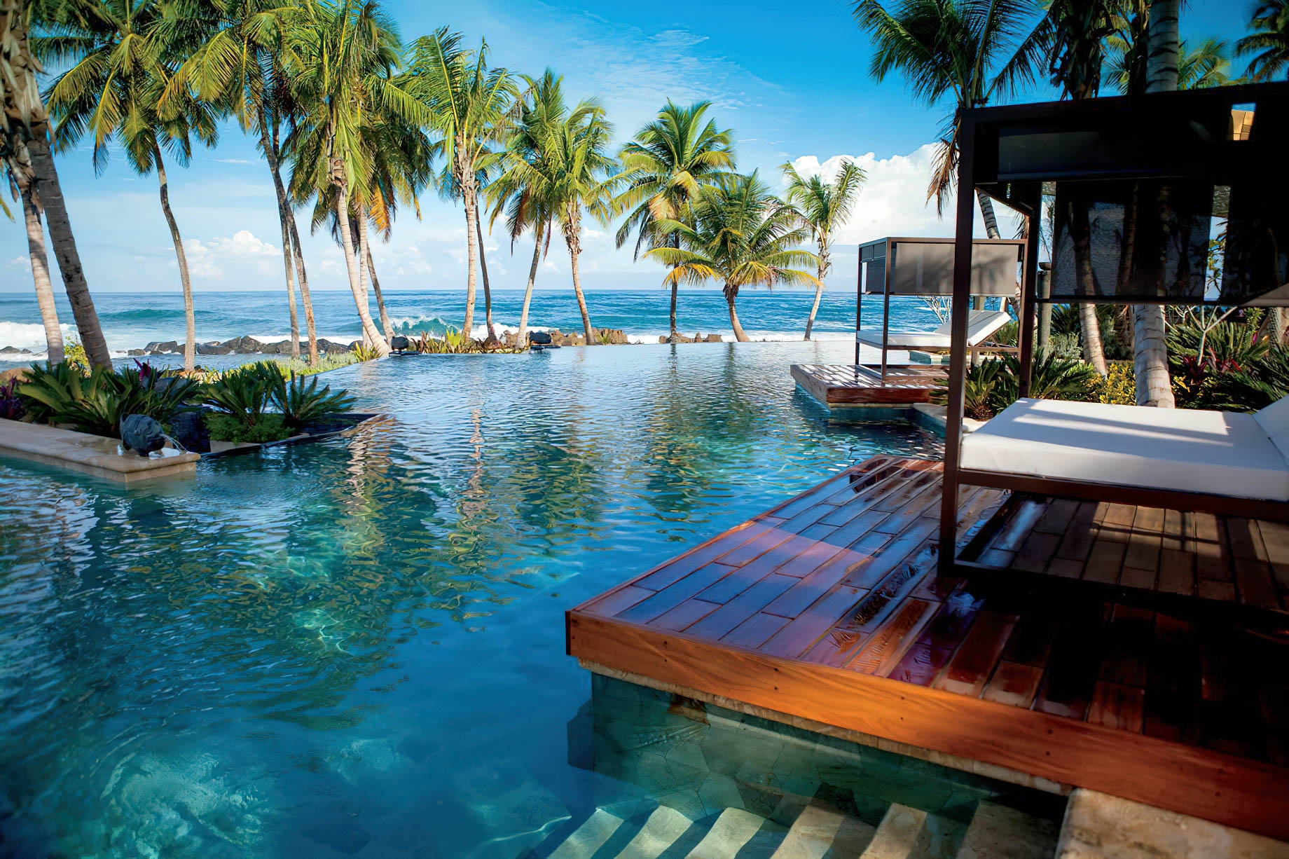 The Ritz-Carlton, Dorado Beach Reserve Resort – Puerto Rico – Positivo Pool Lounge Deck Ocean View