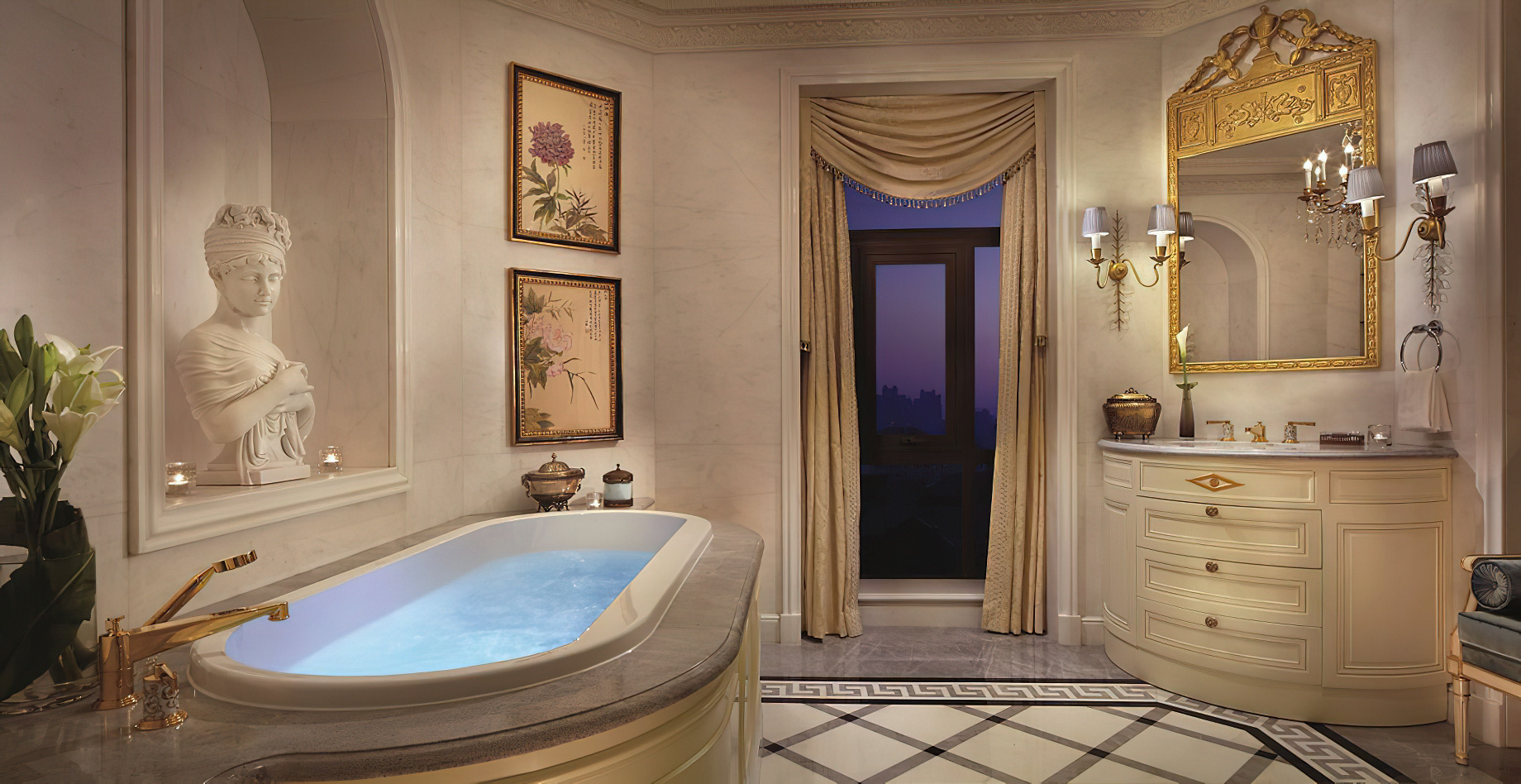 The Ritz-Carlton, Tianjin Hotel – Tianjin, China – The Ritz-Carlton Suite Bathroom