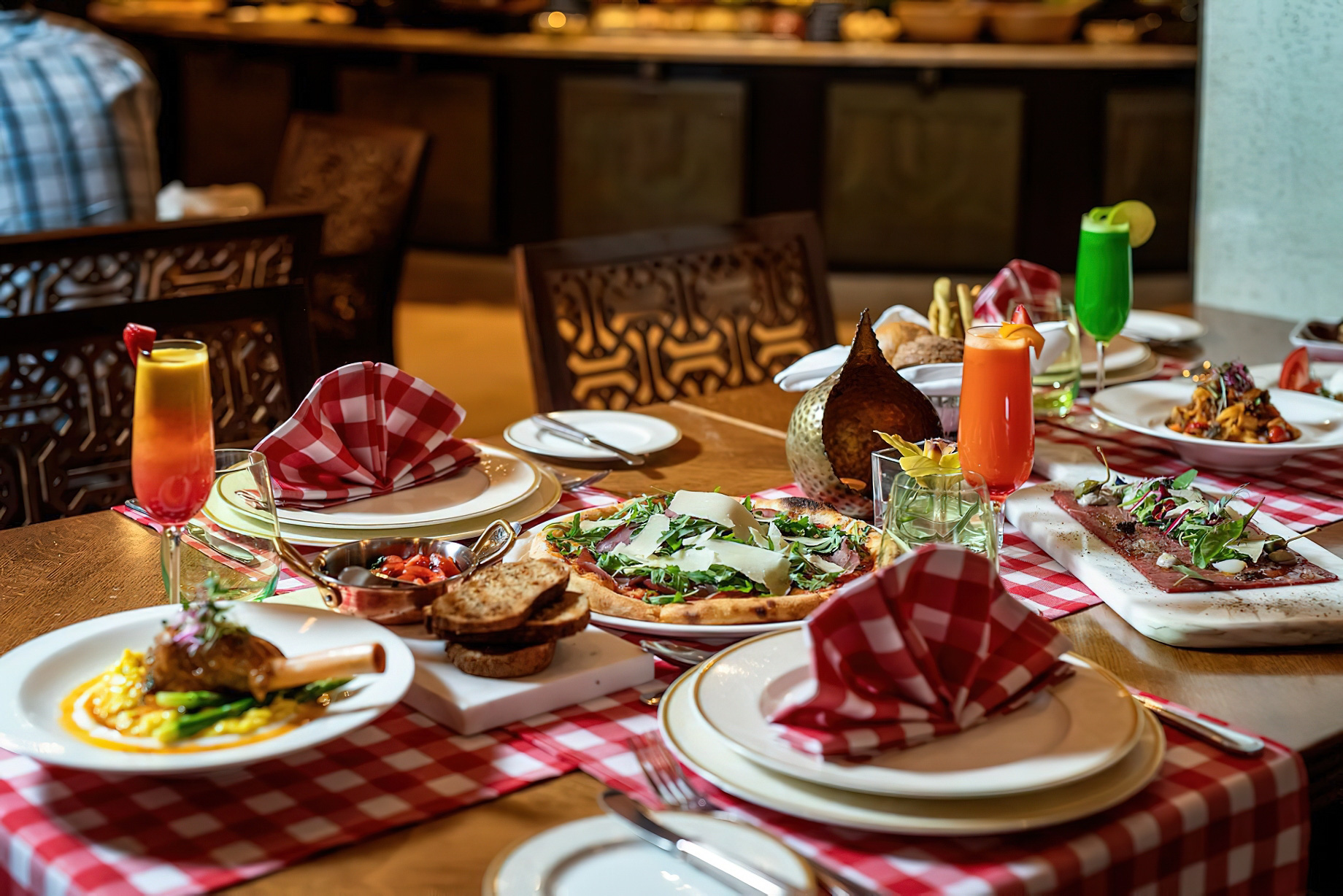 Sharq Village & Spa, A Ritz-Carlton Hotel - Doha, Qatar - Al Liwan Restaurant Table Setting