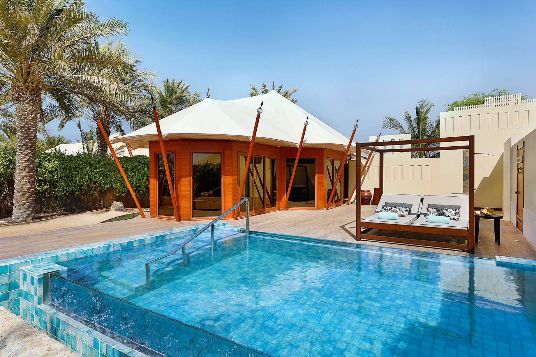 The Ritz-Carlton Ras Al Khaimah, Al Hamra Beach Hotel – UAE – Villa Pool