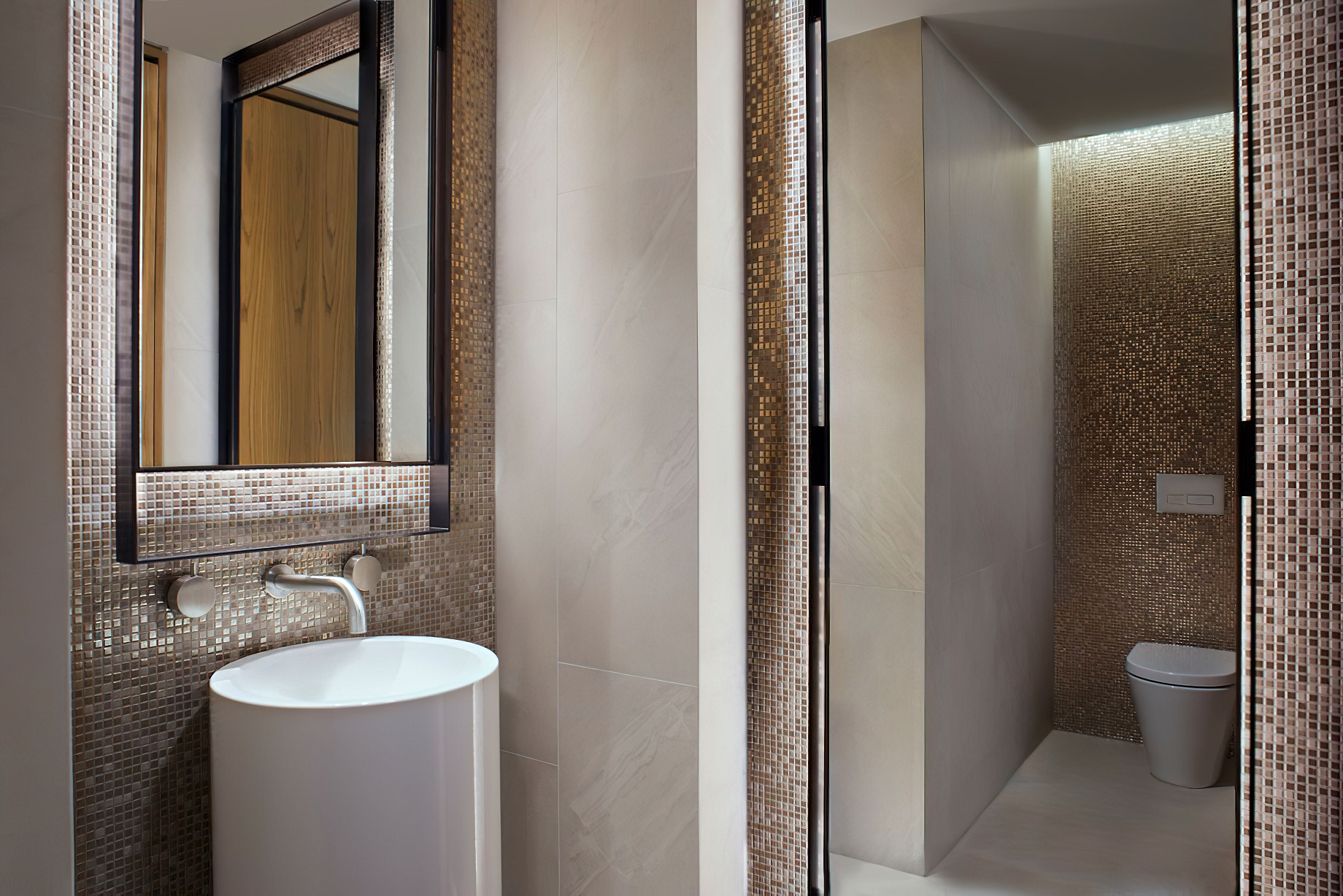The Ritz-Carlton, Perth Hotel – Perth, Australia – Elizabeth Quay Suite Bathroom Sink