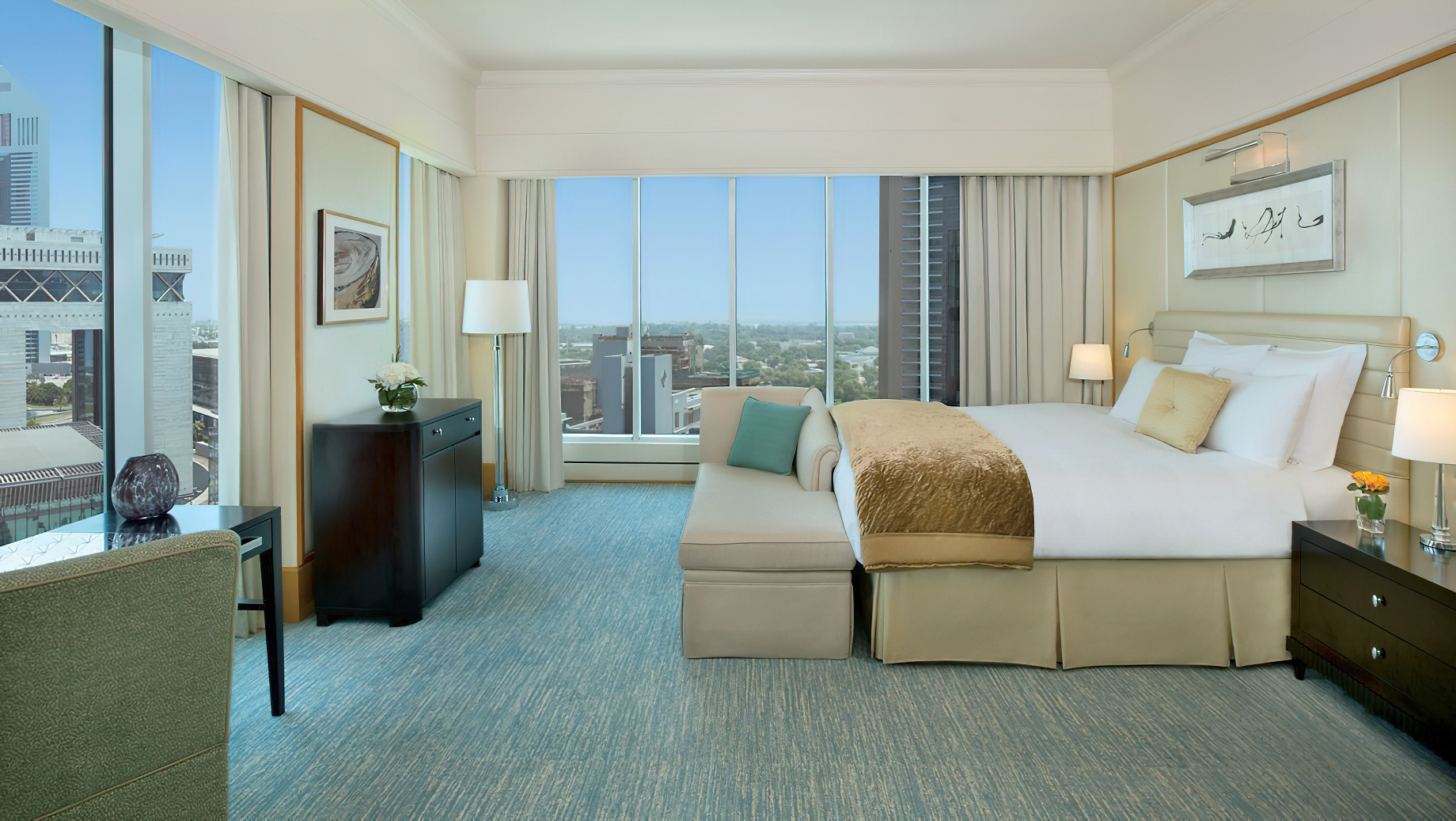 The Ritz-Carlton, Dubai International Financial Centre Hotel – UAE – Executive Suite Bed