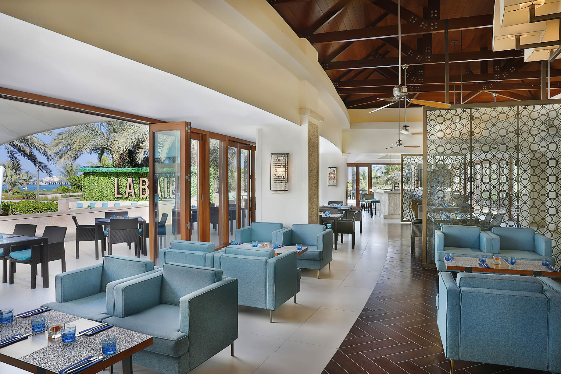 The Ritz-Carlton, Dubai Hotel – JBR Beach, Dubai, UAE – La Baie Poolside Cocktail Bar Interior