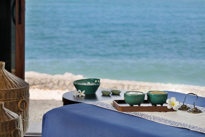 The Ritz-Carlton Ras Al Khaimah, Al Hamra Beach Hotel - UAE - Spa Treatment Table