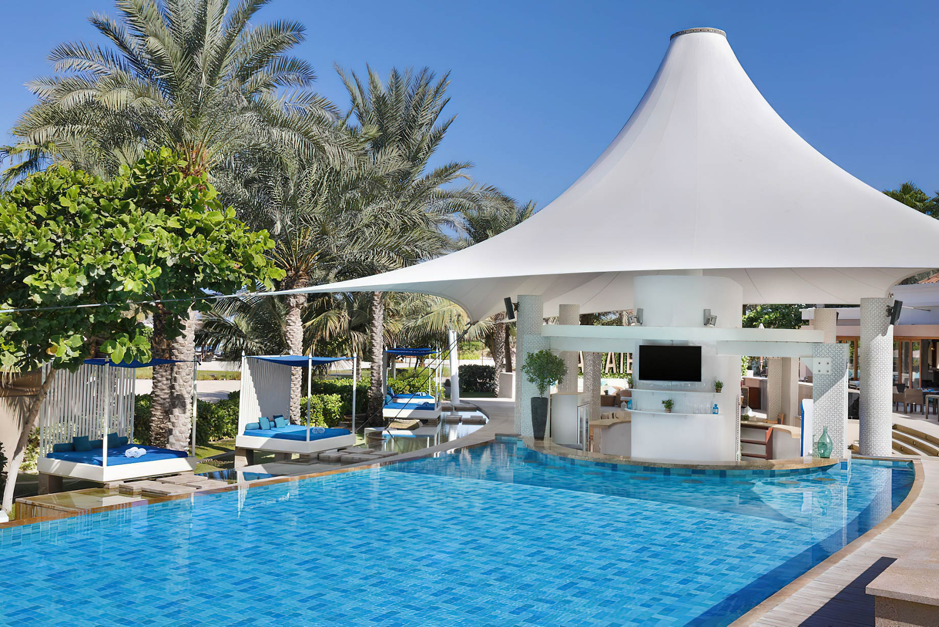 The Ritz-Carlton, Dubai Hotel – JBR Beach, Dubai, UAE – La Baie Poolside Cocktail Bar