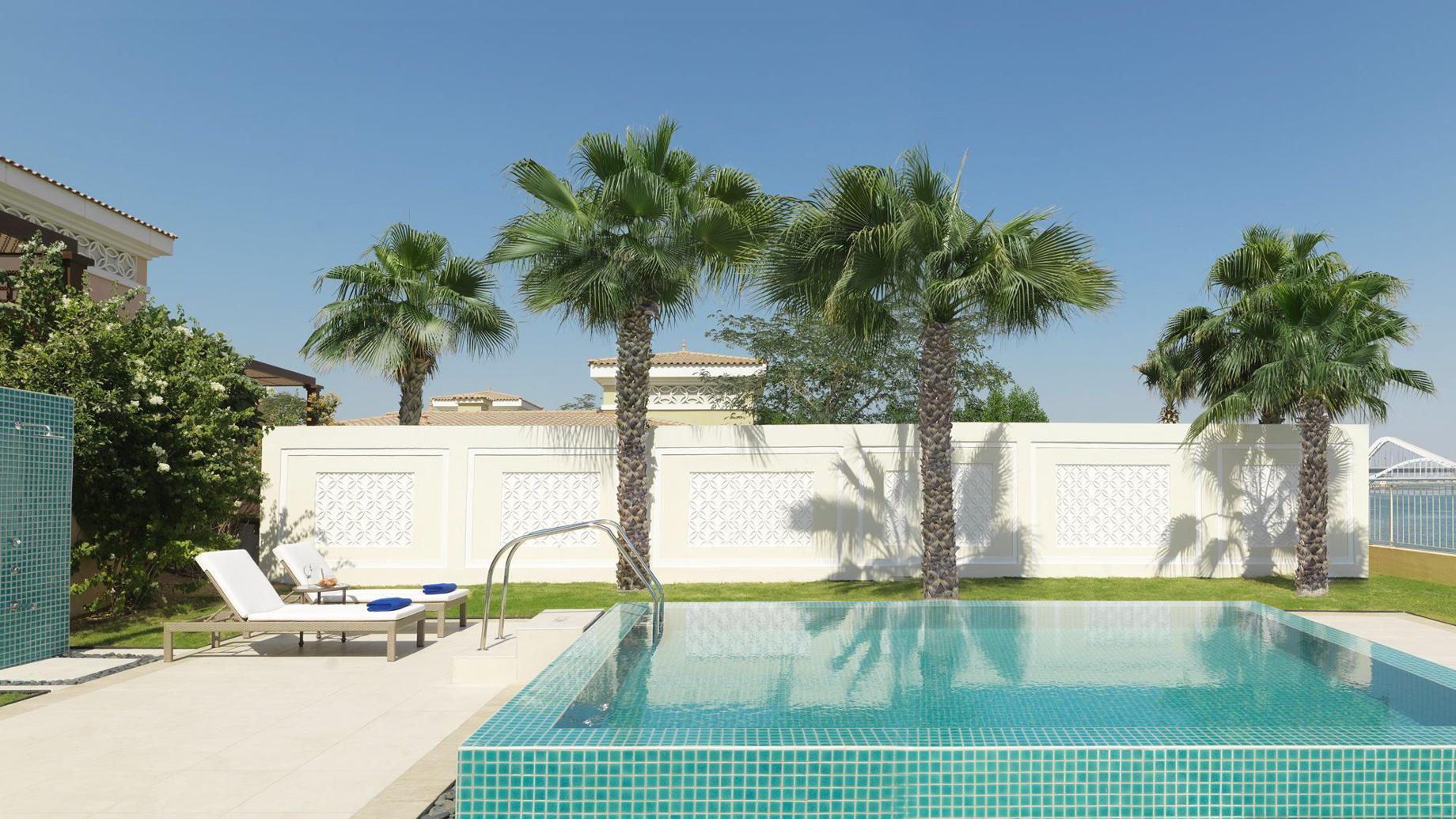 The Ritz-Carlton Abu Dhabi, Grand Canal Hotel – Abu Dhabi, UAE – Plunge Pool