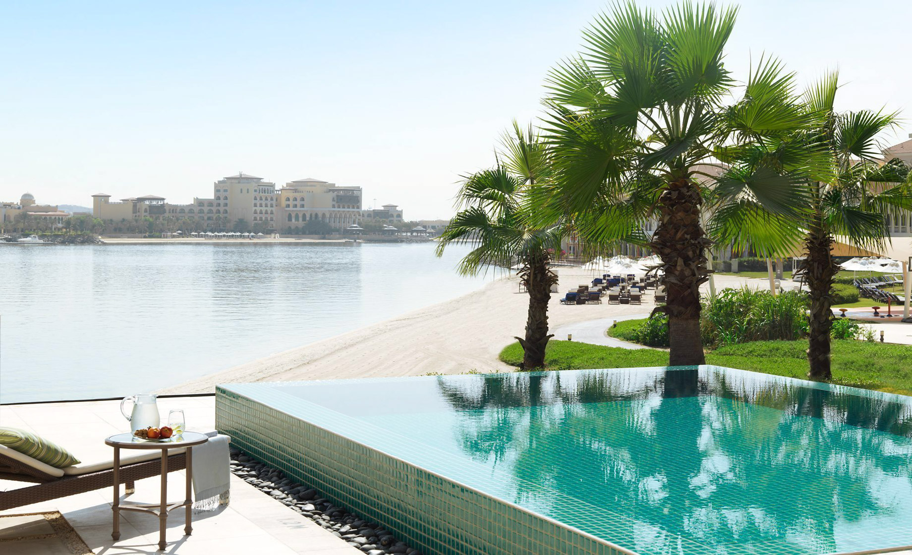 The Ritz-Carlton Abu Dhabi, Grand Canal Hotel - Abu Dhabi, UAE - Beach View Plunge Pool