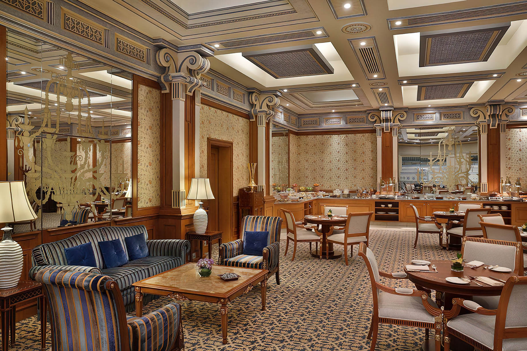 The Ritz-Carlton, Riyadh Hotel – Riyadh, Saudi Arabia – Turquoise Cigar Lounge Seating