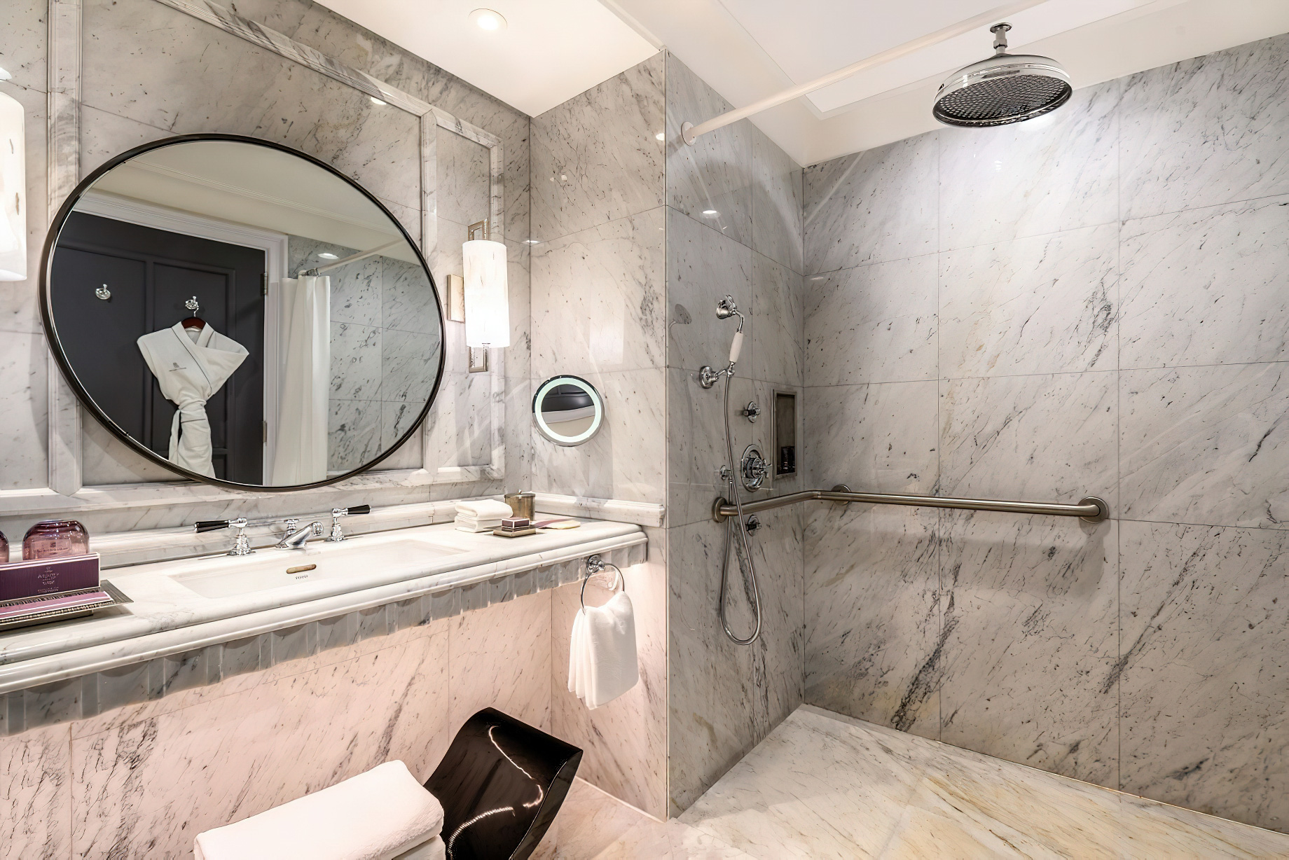The Ritz-Carlton, Doha Hotel – Doha, Qatar – Deluxe Room Bathroom