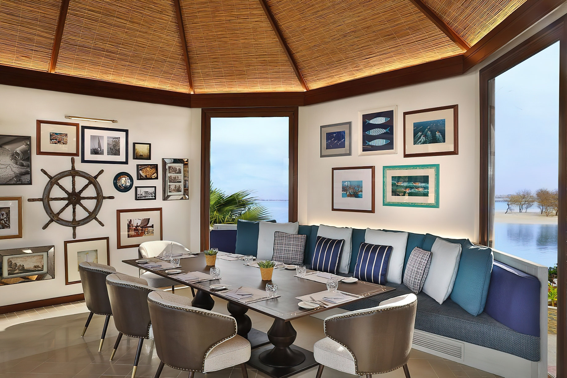 The Ritz-Carlton Ras Al Khaimah, Al Hamra Beach Hotel – UAE – Shore House Restaurant Table
