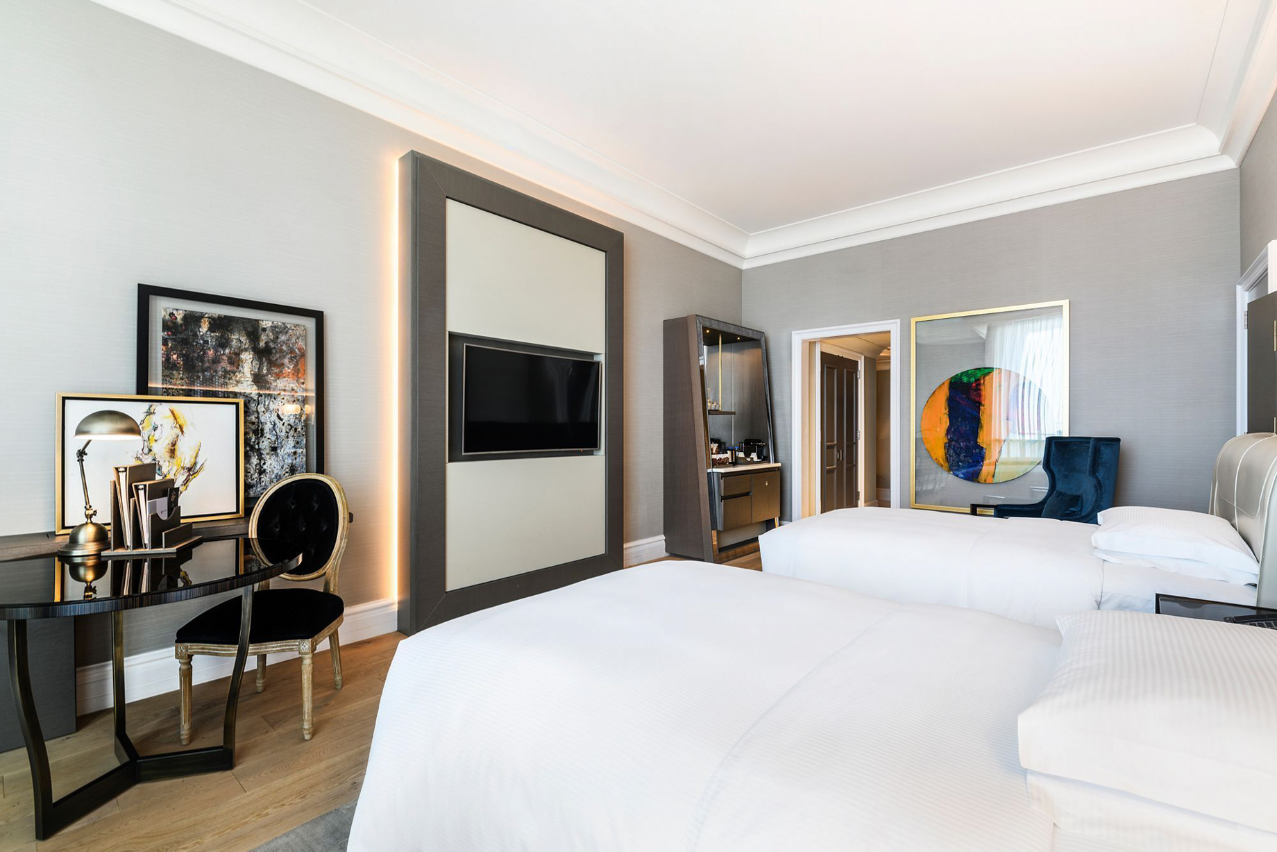 The Ritz-Carlton, Doha Hotel - Doha, Qatar - Deluxe Twin Room Beds