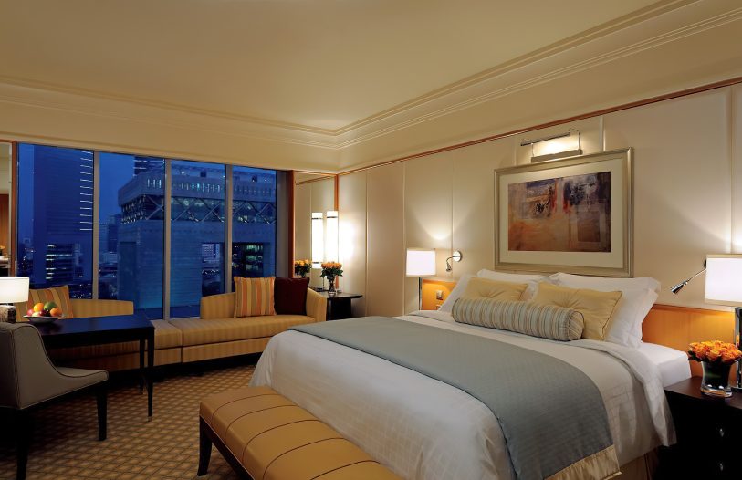 The Ritz-Carlton, Dubai International Financial Centre Hotel - UAE - Premier Room Bed
