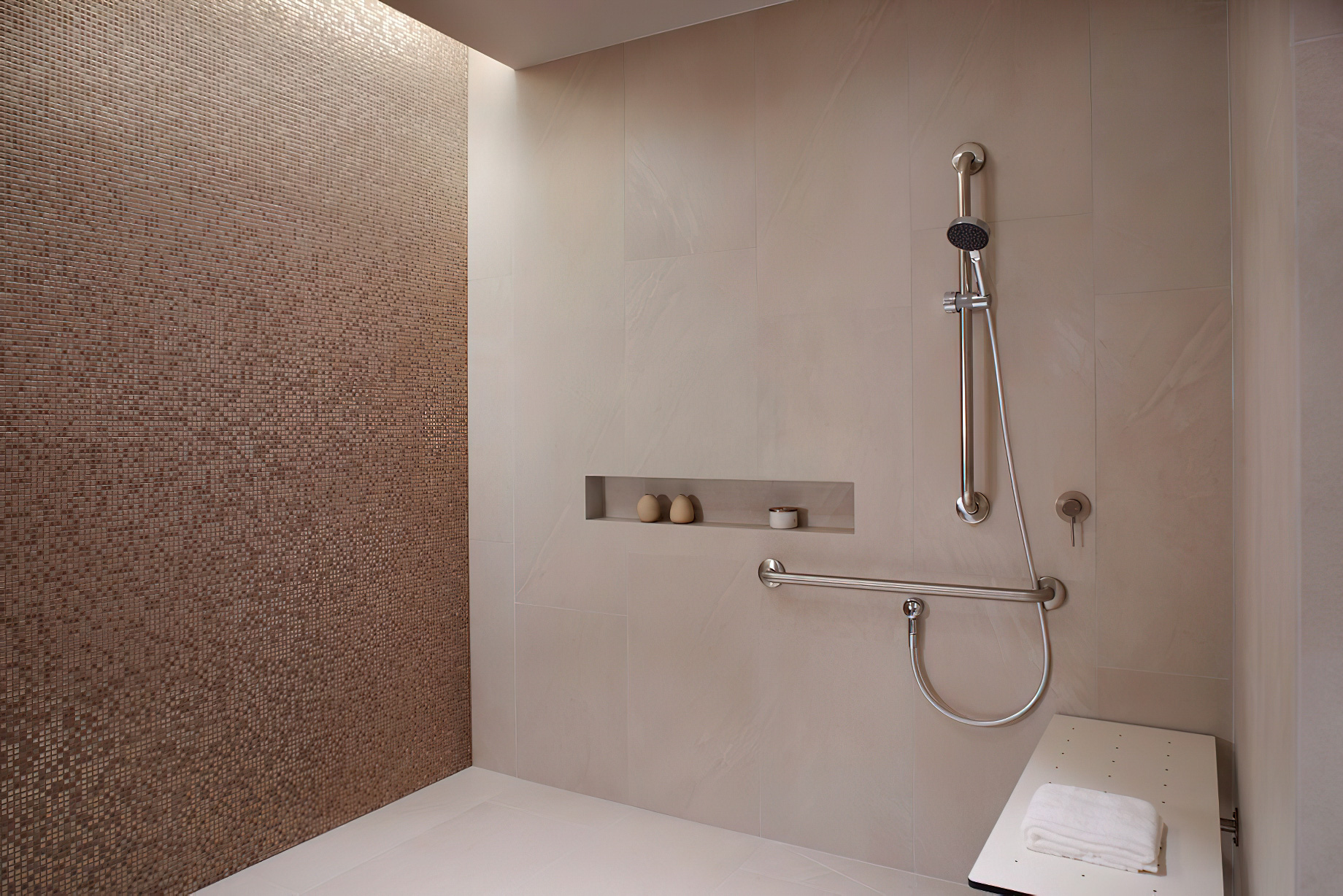 The Ritz-Carlton, Perth Hotel – Perth, Australia – Deluxe Twin Room Shower