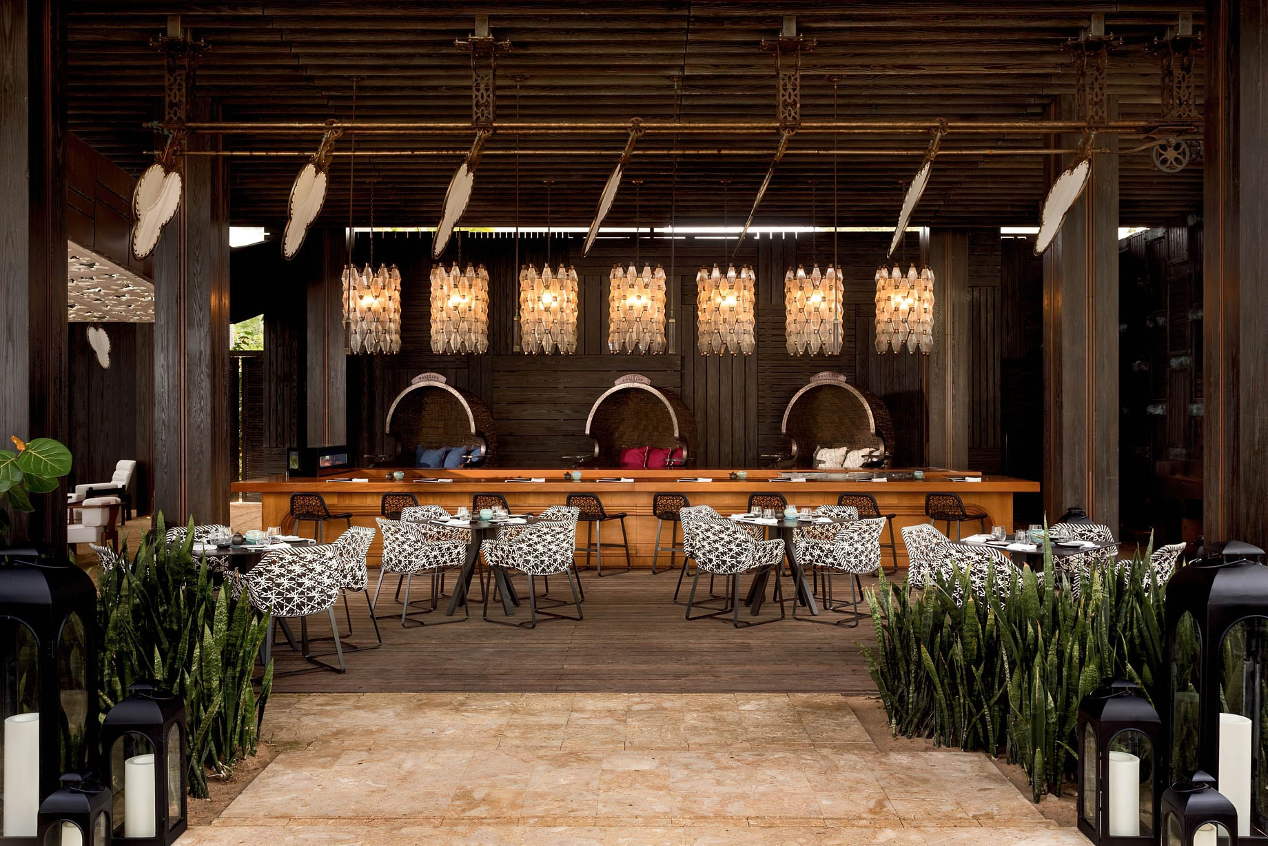 The Ritz-Carlton, Dorado Beach Reserve Resort – Puerto Rico – PositIvo Sand Bar Restaurant Interior