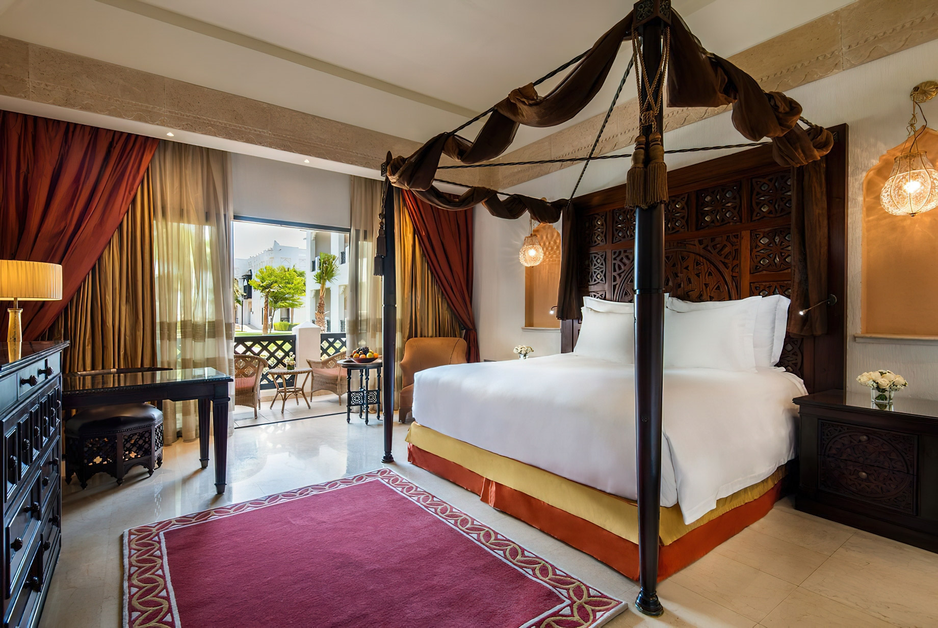 Sharq Village & Spa, A Ritz-Carlton Hotel - Doha, Qatar - Deluxe King Room Resort View Bed