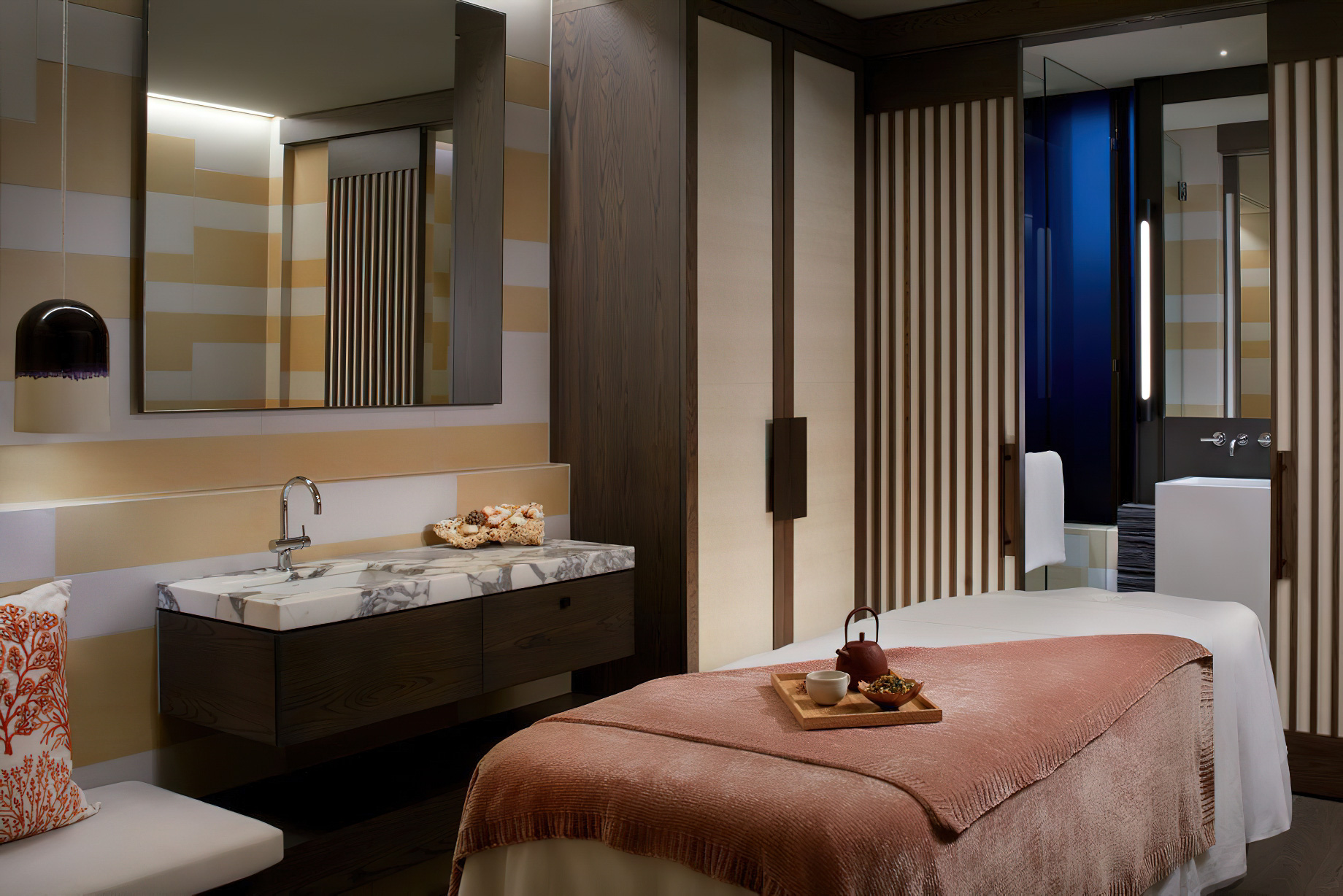 The Ritz-Carlton, Perth Hotel - Perth, Australia - Spa Treatment Room