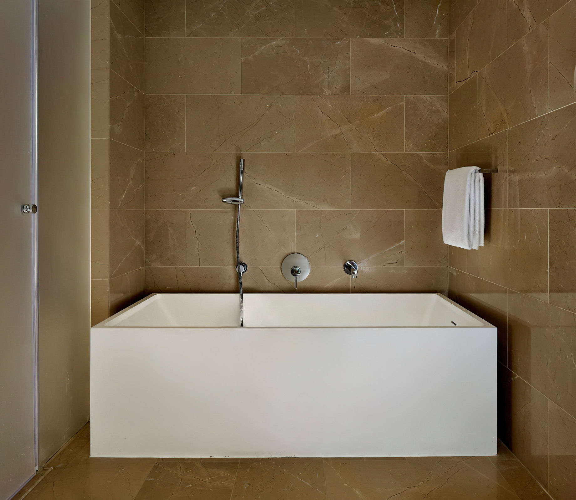 The Ritz-Carlton, Herzliya Hotel – Herzliya, Israel – Executive Suite Bathtub