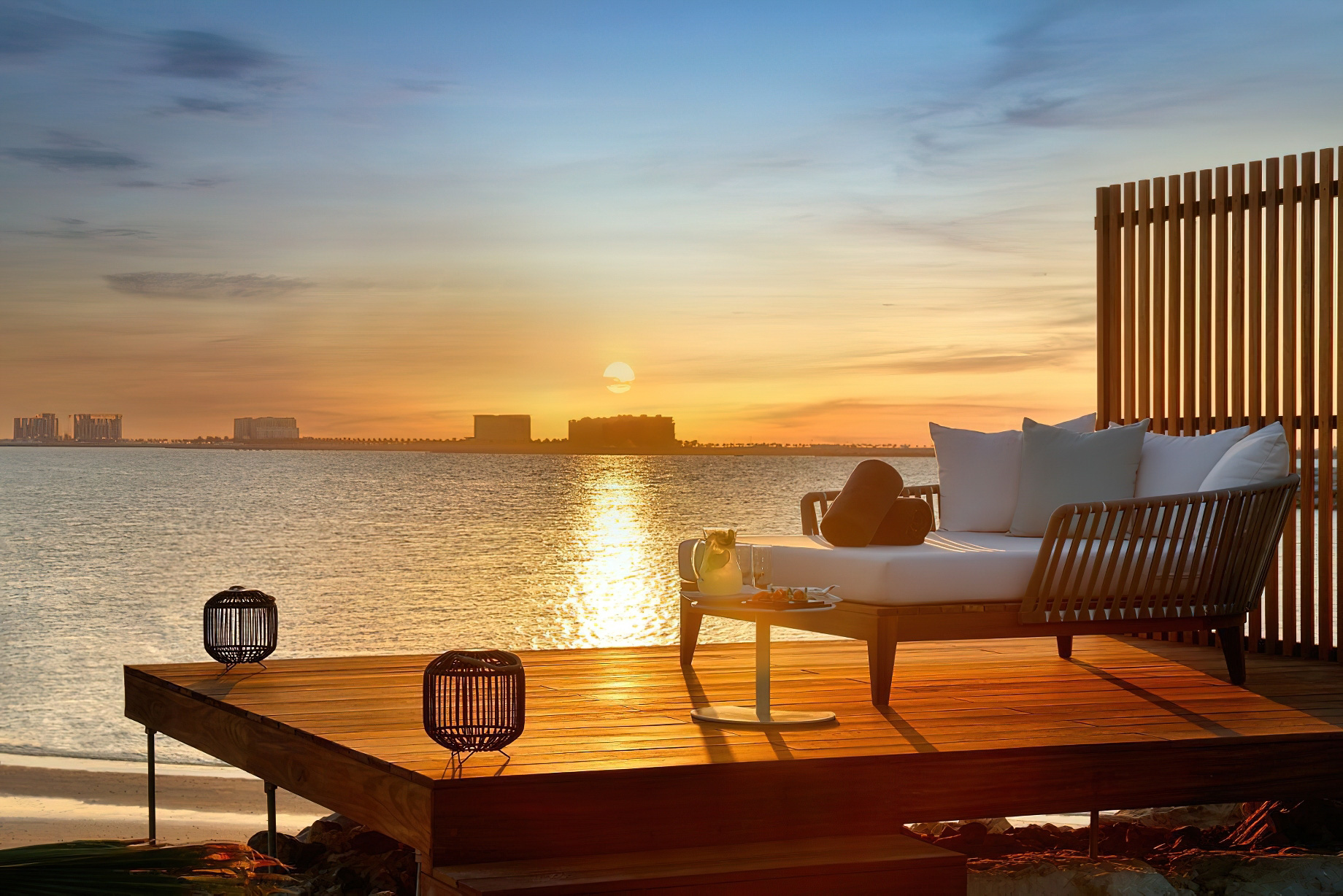 The Ritz-Carlton Ras Al Khaimah, Al Hamra Beach Hotel – UAE – Al Shamal Ocean View Villa Sunset