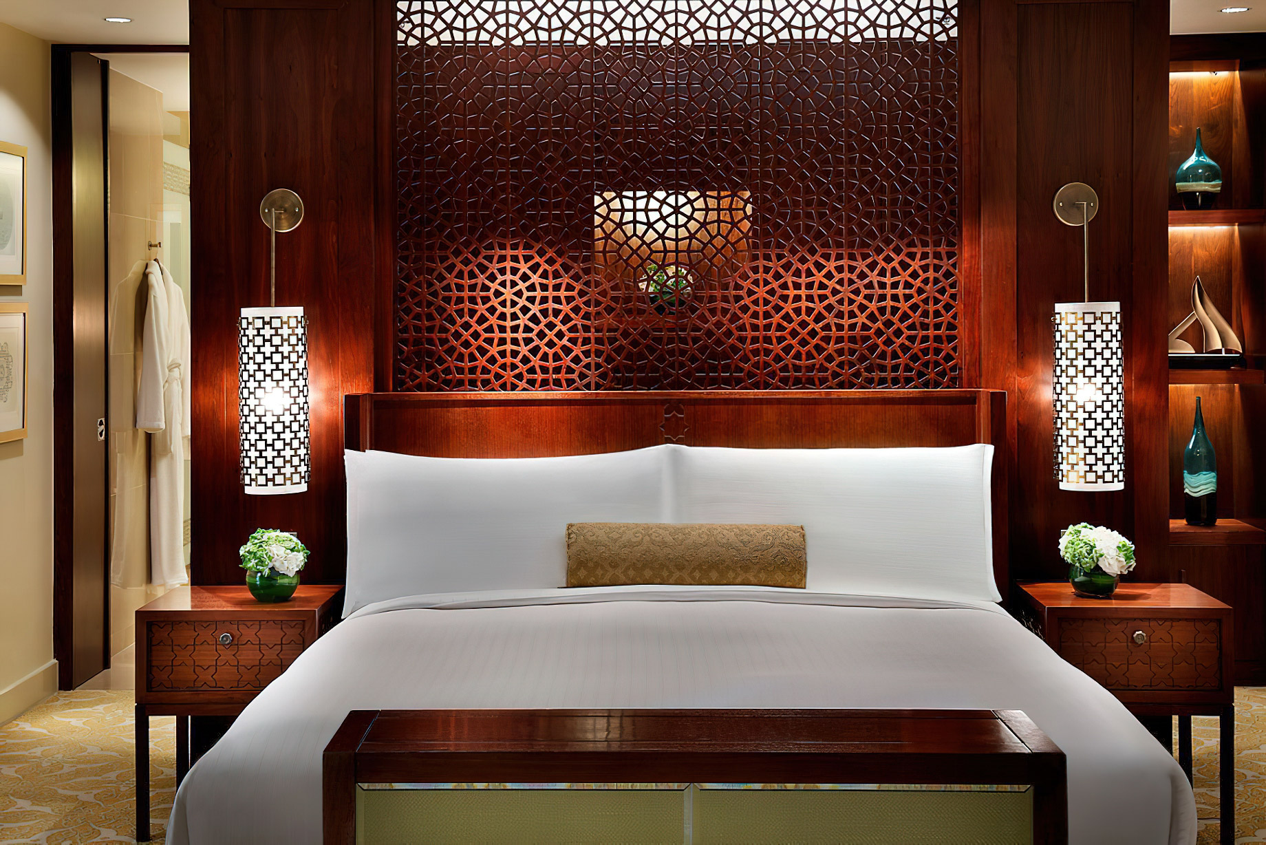 The Ritz-Carlton, Dubai Hotel – JBR Beach, Dubai, UAE – One Bedroom Club Suite Bed