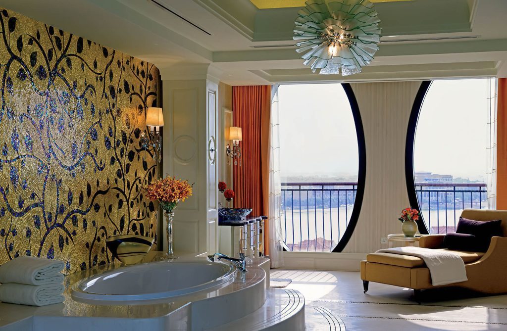 The Ritz-Carlton Abu Dhabi, Grand Canal Hotel - Abu Dhabi, UAE - Royal Suite Bathroom Tub