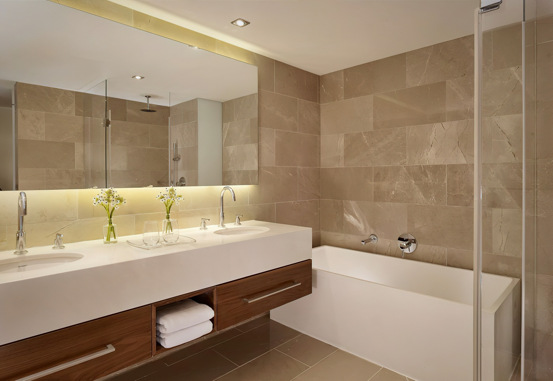 The Ritz-Carlton, Herzliya Hotel – Herzliya, Israel – Family Suite Bathroom
