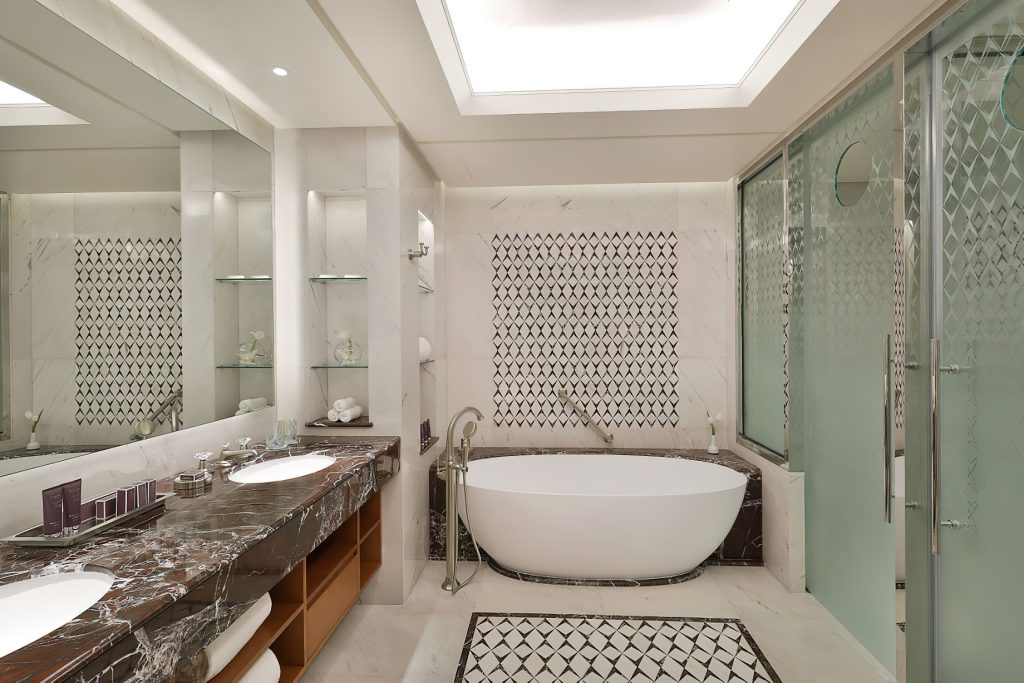 Al Bustan Palace, A Ritz-Carlton Hotel - Muscat, Oman - Presidential Sea View Suite Bathroom