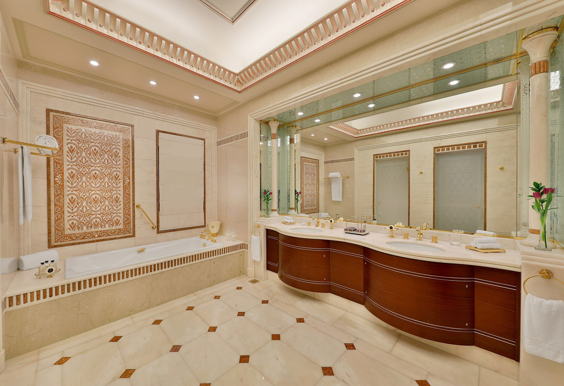 The Ritz-Carlton, Riyadh Hotel – Riyadh, Saudi Arabia – Royal Suite Bathroom