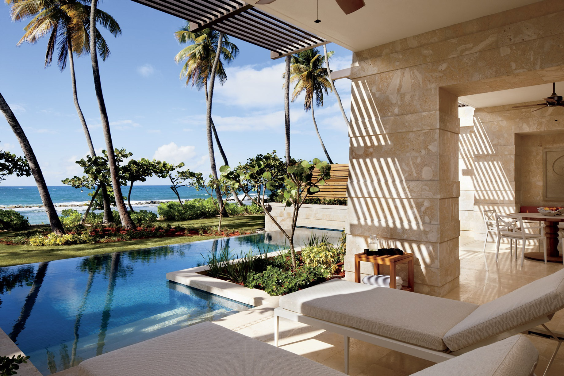 The Ritz-Carlton, Dorado Beach Reserve Resort - Puerto Rico - Beachfront Accommodation Pool Deck