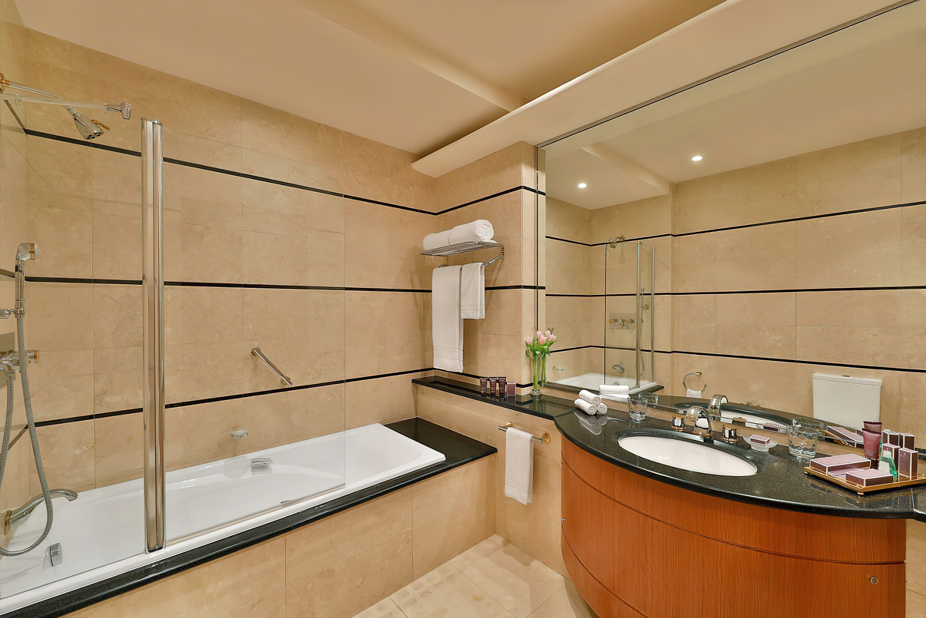 The Ritz-Carlton, Riyadh Hotel – Riyadh, Saudi Arabia – Guest Room Bathroom