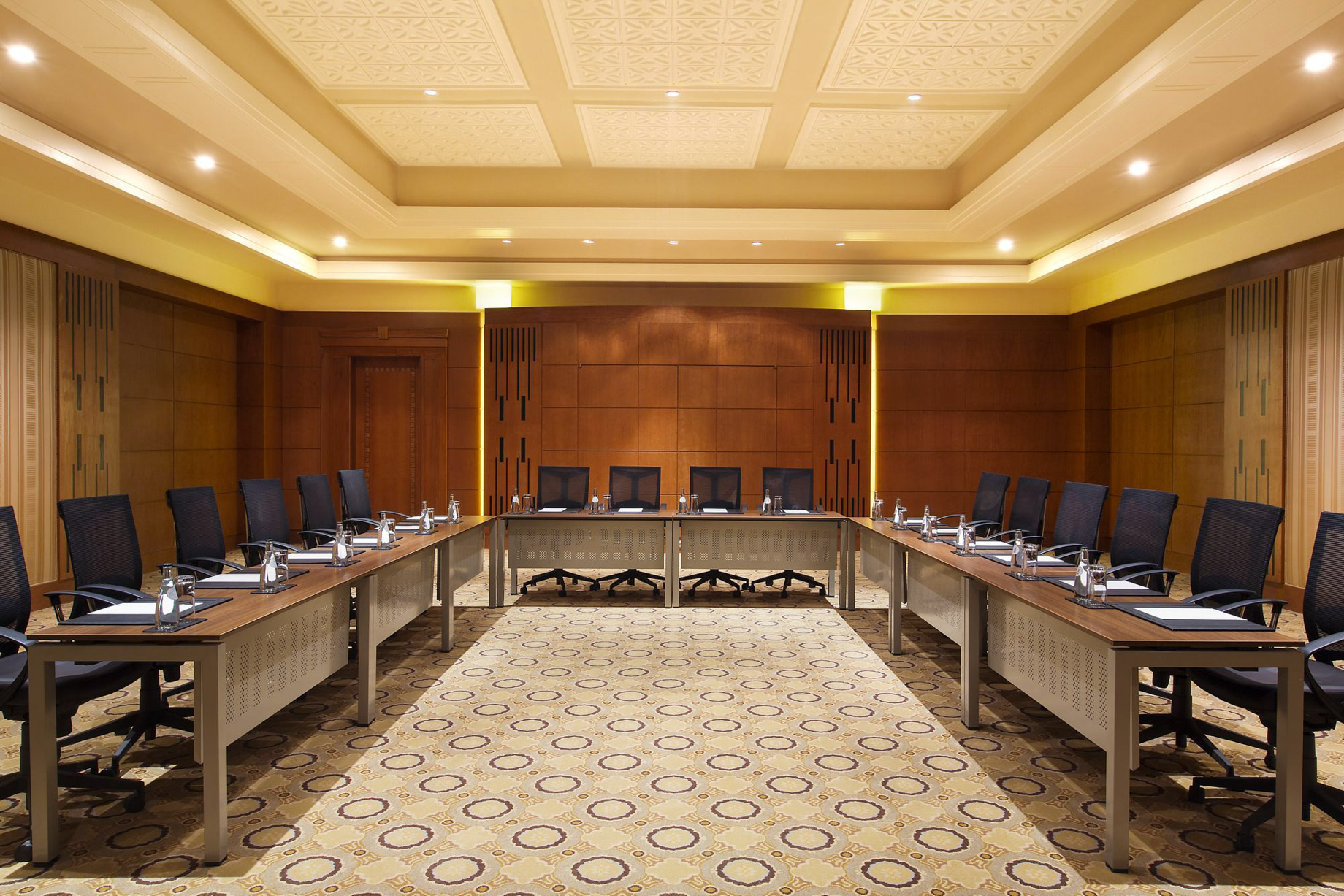The Nile Ritz-Carlton, Cairo Hotel – Cairo, Egypt – Meeting Room