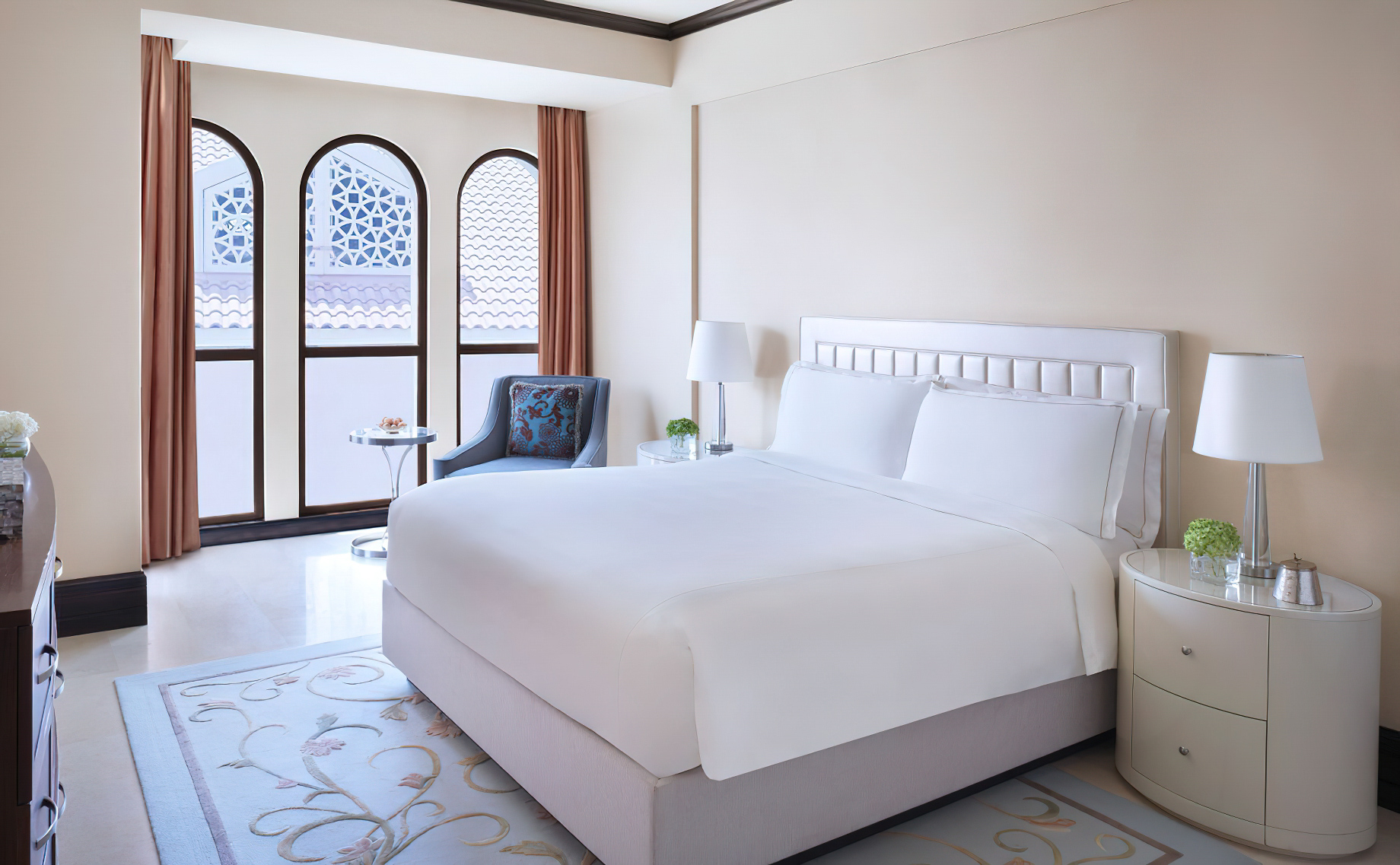 The Ritz-Carlton Abu Dhabi, Grand Canal Hotel – Abu Dhabi, UAE – Two Bedroom Venetian Suite Bed