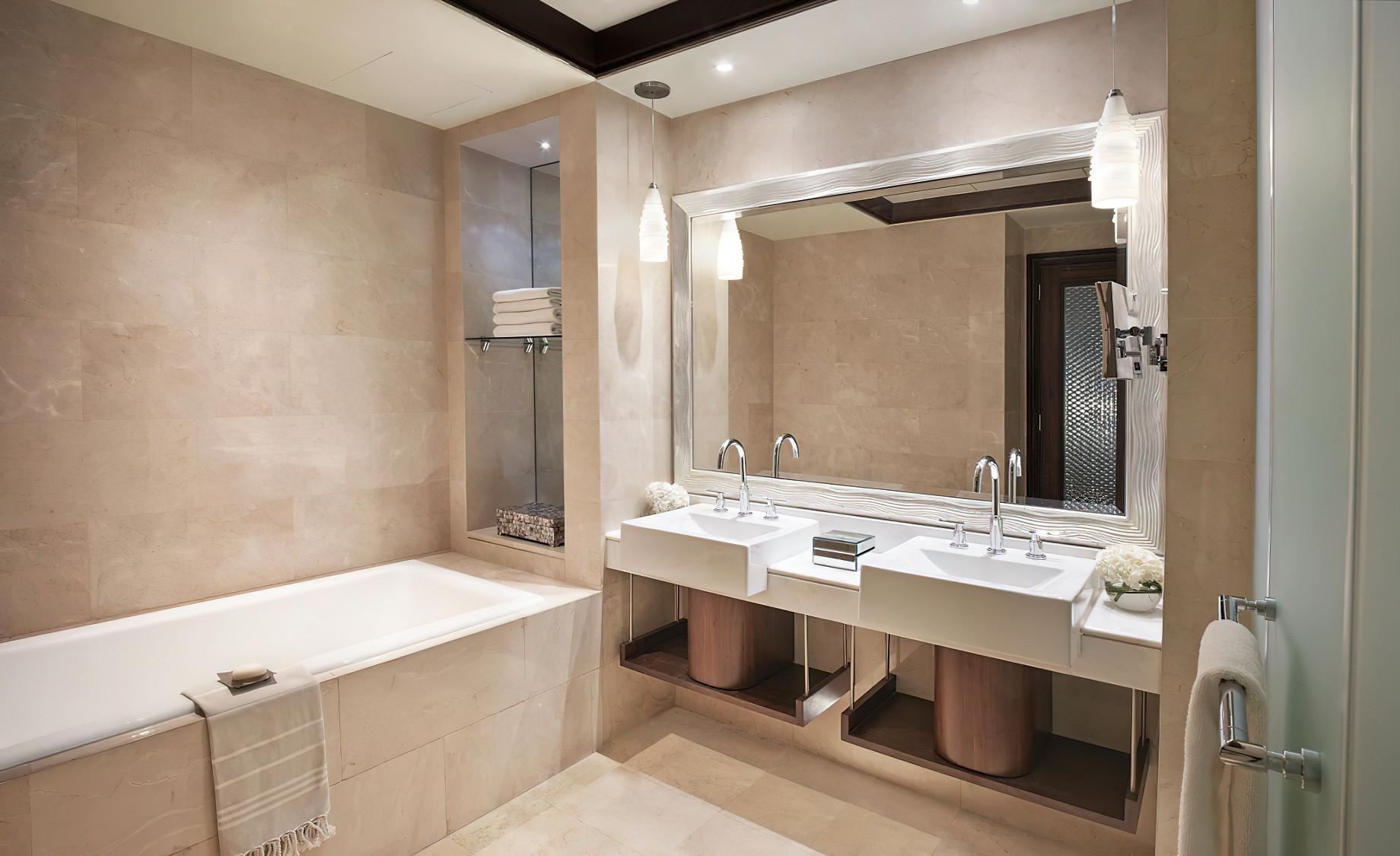 The Ritz-Carlton Abu Dhabi, Grand Canal Hotel – Abu Dhabi, UAE – Two Bedroom Venetian Suite Bathroom