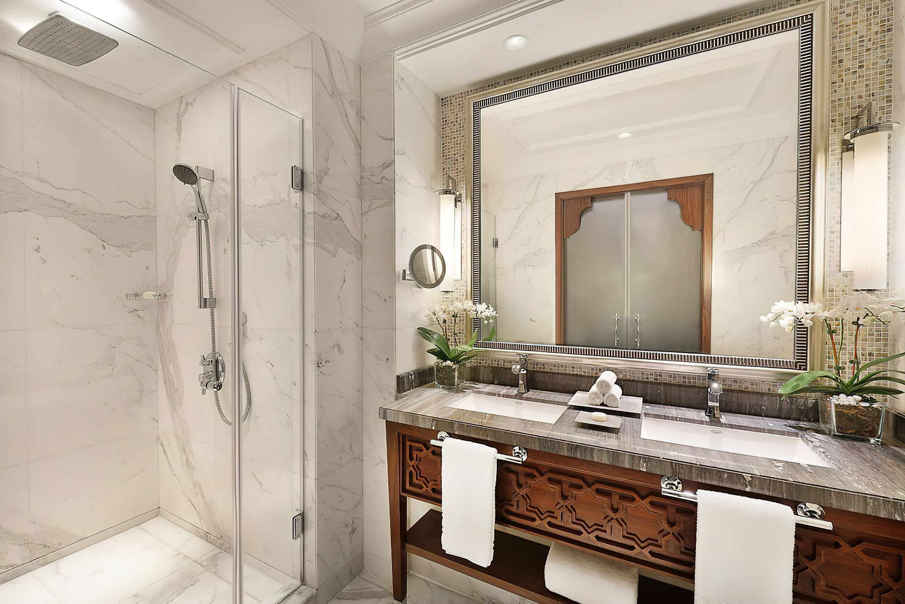 The Ritz-Carlton, Dubai Hotel - JBR Beach, Dubai, UAE - Family Suite Bathroom Shower