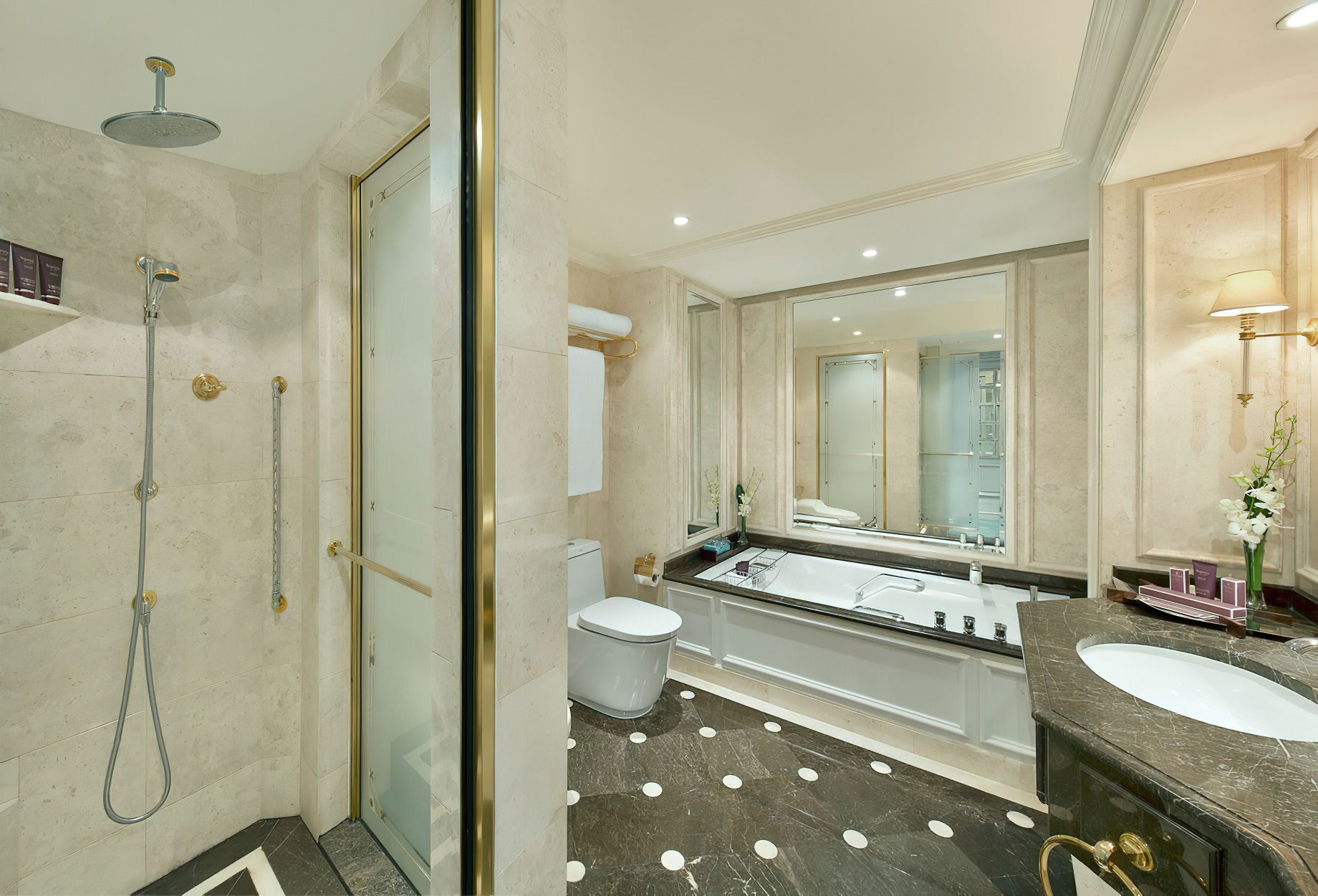 The Ritz-Carlton, Bahrain Resort Hotel – Manama, Bahrain – Royal Suite Bathroom