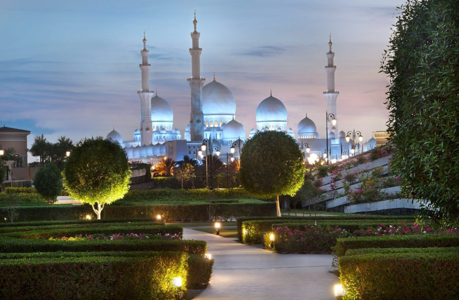 The Ritz-Carlton Abu Dhabi, Grand Canal Hotel - Abu Dhabi, UAE - Sheikh Zayed Grand Mosque