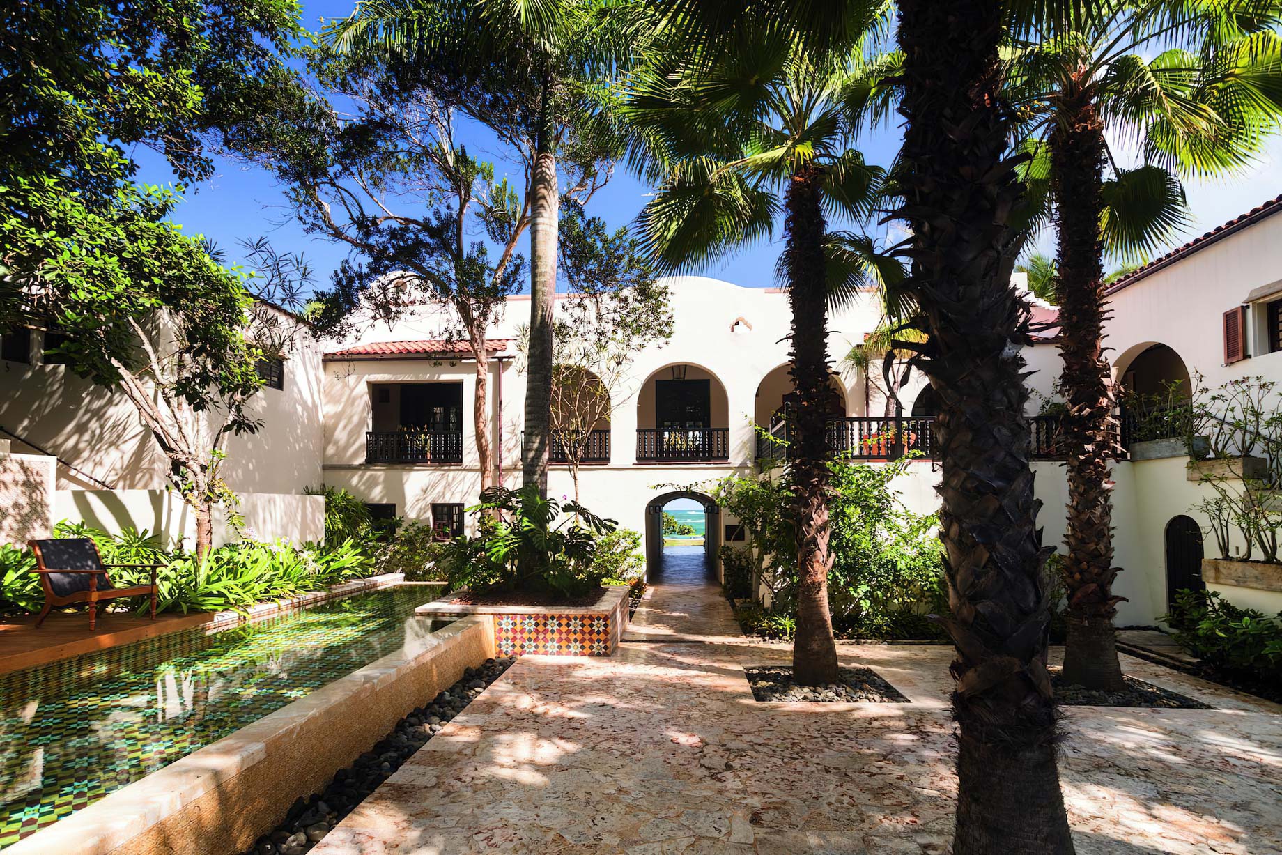 The Ritz-Carlton, Dorado Beach Reserve Resort – Puerto Rico – Su Casa Courtyard